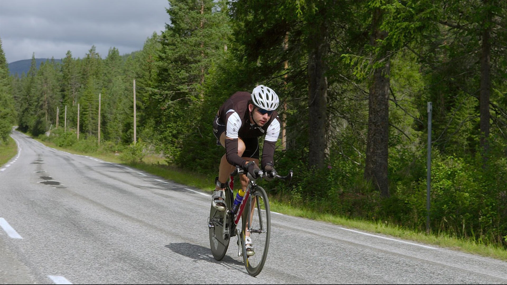 羽毛球赛场焦点!韩国队对阵日本队,爆冷逆转,黑马强势击败劲敌